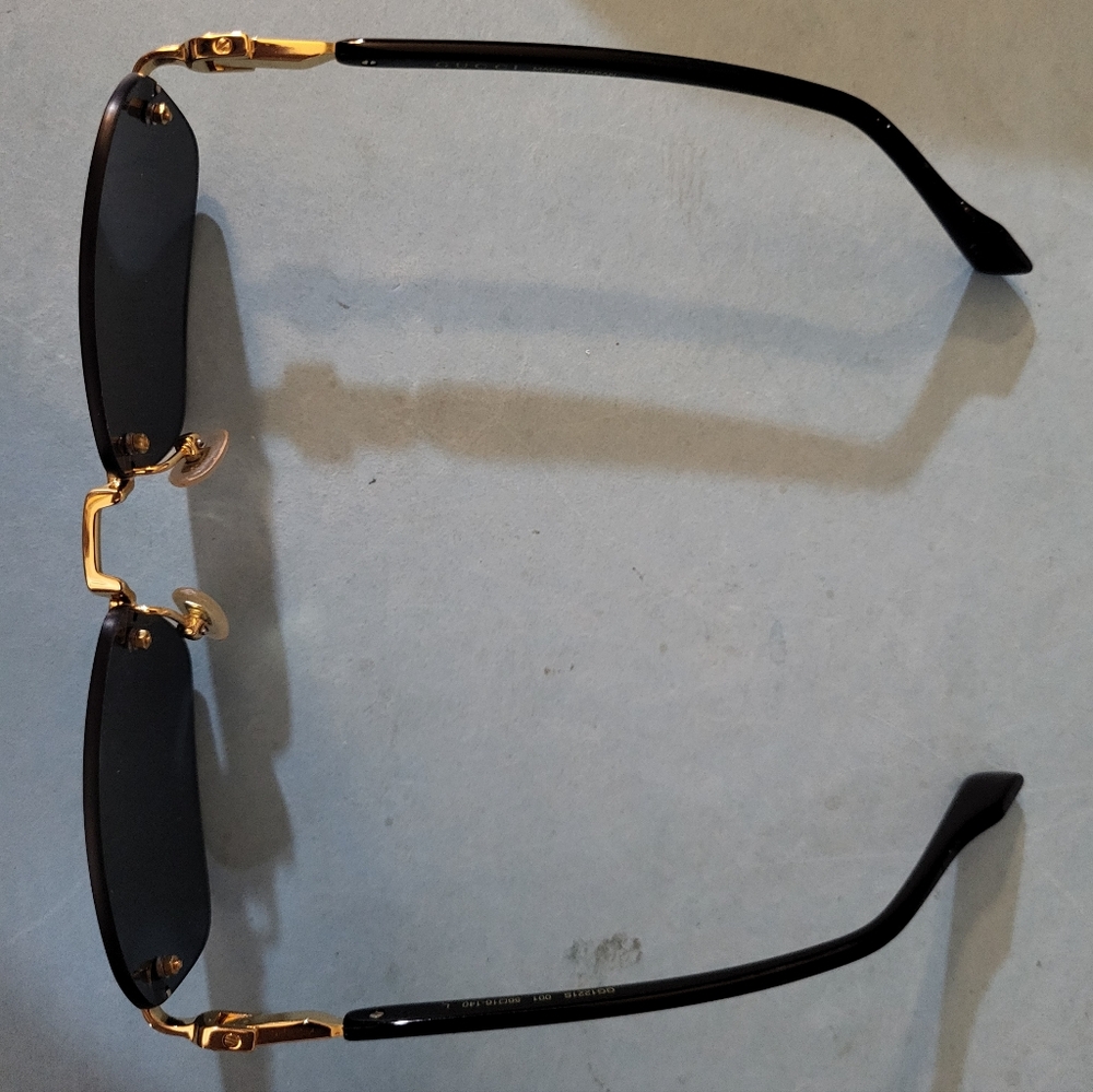 Unisex Gucci Gold and Black Rimless Sunglasses with Case#1007-15300 - Picture 3 of 8